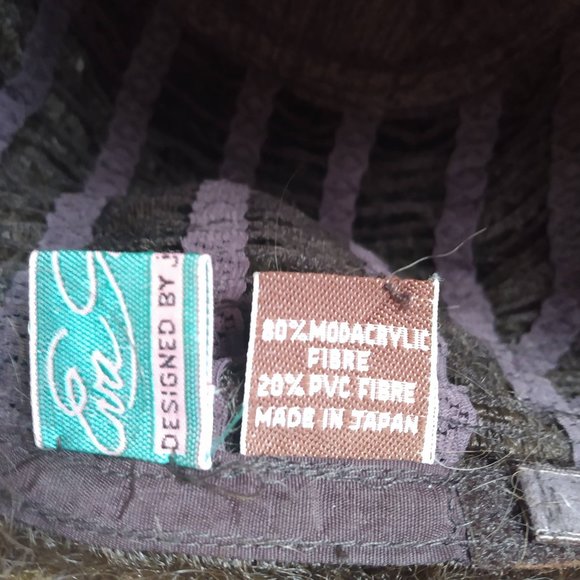 Women's Brunette Wig - Picture 5 of 6